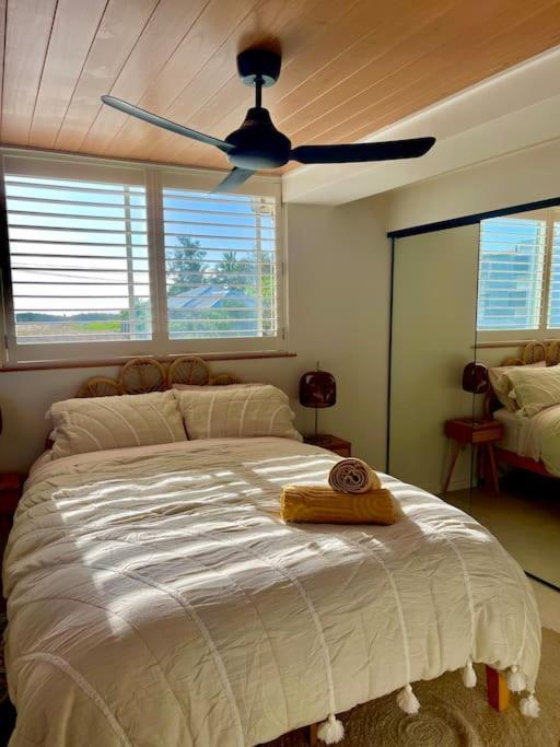 Chic Beachside Getaway 2Br 2Bath Fully Equipped Apartman Gold Coast Kültér fotó