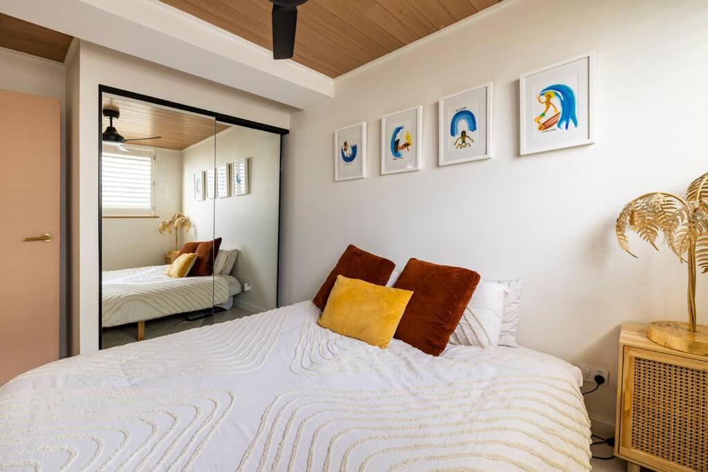 Chic Beachside Getaway 2Br 2Bath Fully Equipped Apartman Gold Coast Kültér fotó